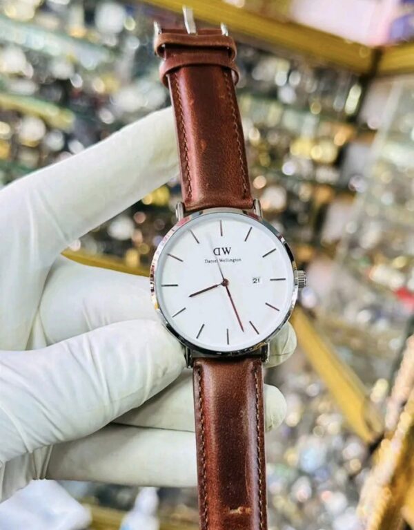 Montre Daniel Wellington (DW)